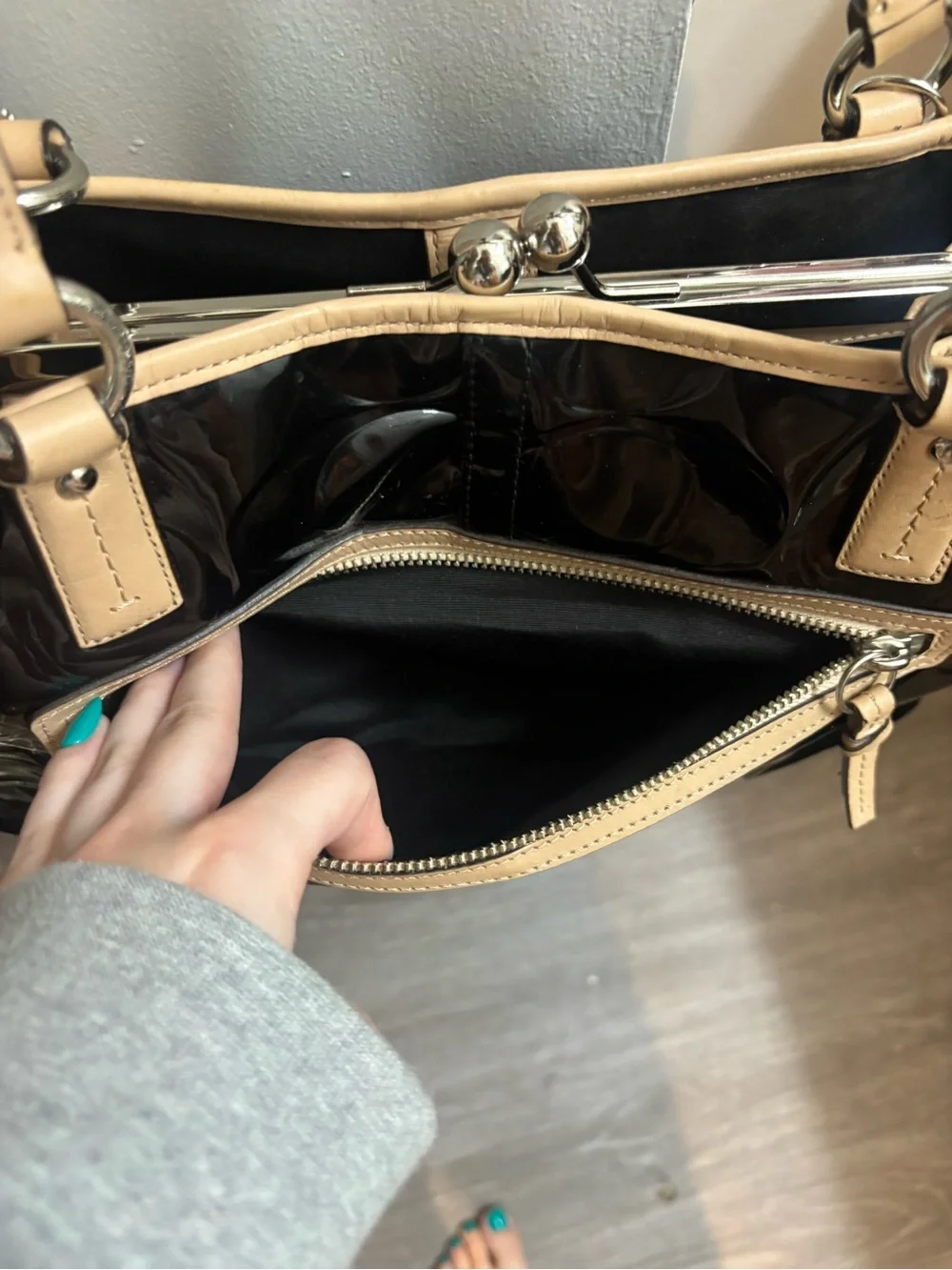 Vintage Y2K Coach Peyton Patent Leather Kiss-Lock Tote Handbag